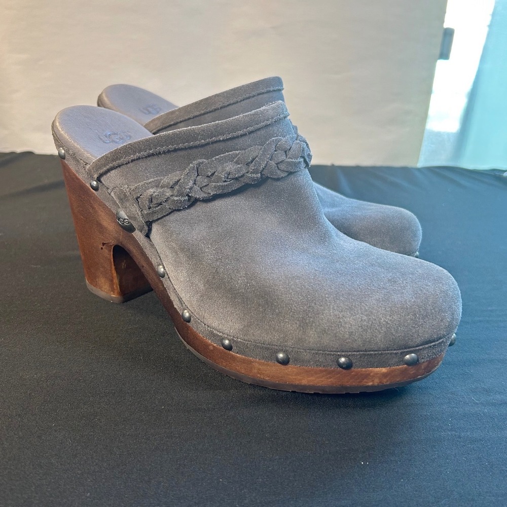 Ugg Kaylee Size 8 Gray Suede Clog Mule wood heel braided Studded Fur Lined